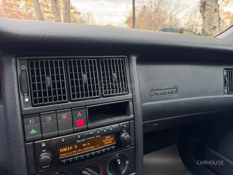 Audi 80 2.6E V6 CH