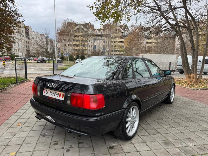 Audi 80 2.6E V6 CH