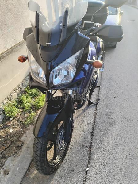 Suzuki v strom 1000 dl