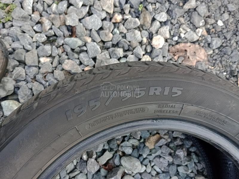 Debica 195/55 R15 Zimska