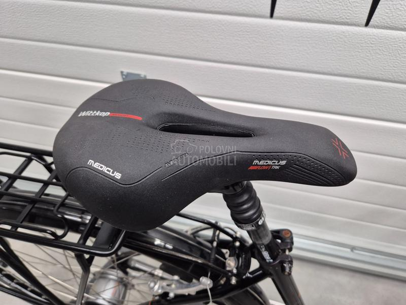 KTM City Univers 8 Nexus