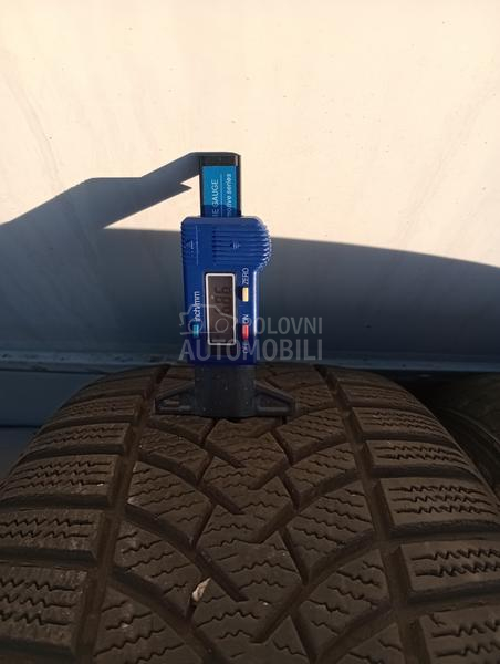 Semperit 215/55 R16 Zimska