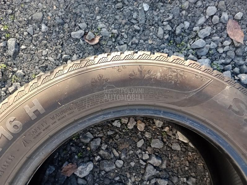 Semperit 215/55 R16 Zimska