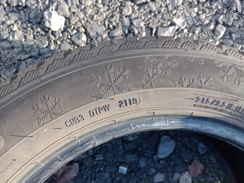 Semperit 215/55 R16 Zimska