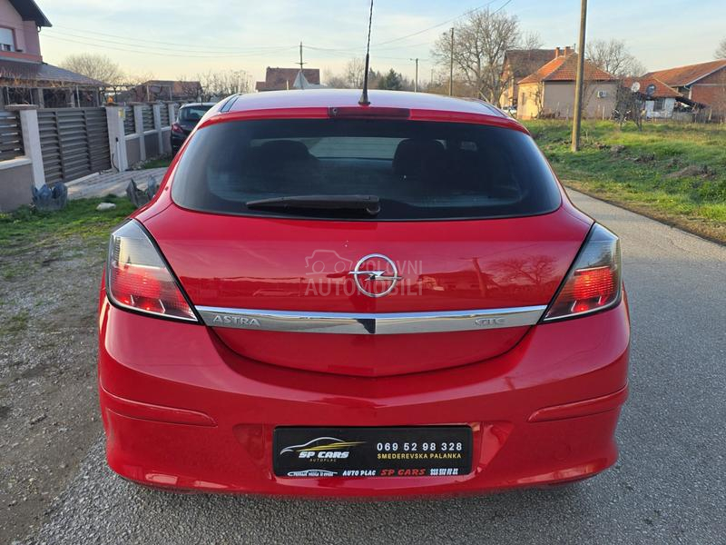 Opel Astra H 1.4 GTC