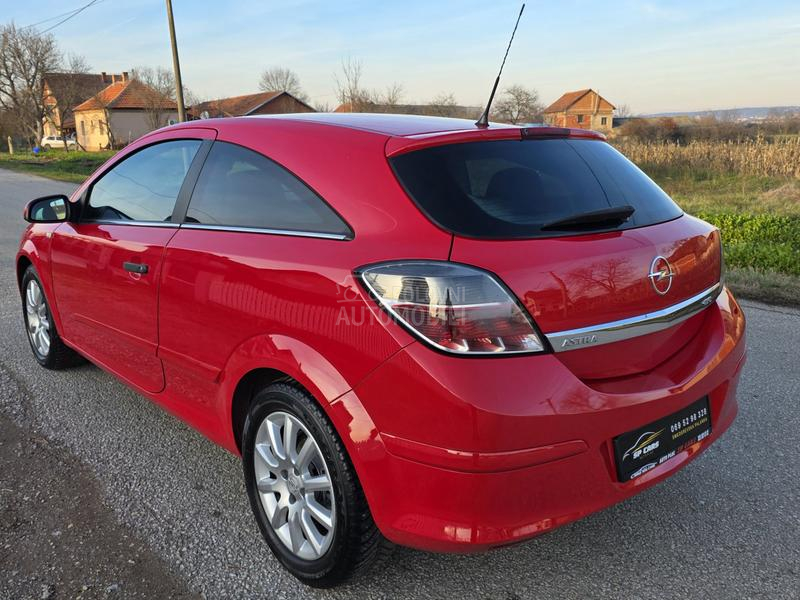 Opel Astra H 1.4 GTC