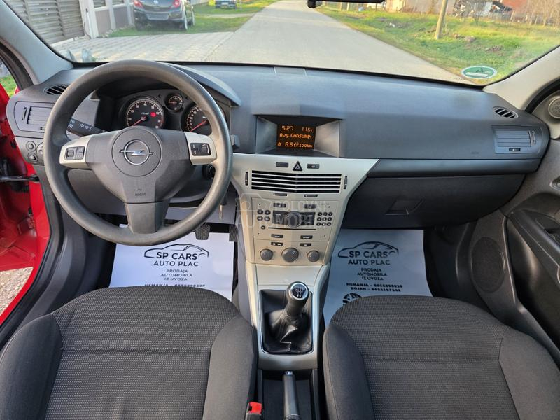 Opel Astra H 1.4 GTC