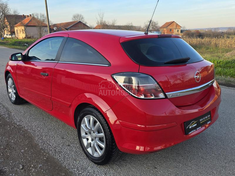 Opel Astra H 1.4 GTC