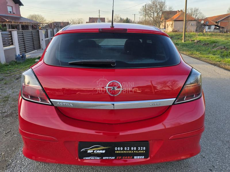 Opel Astra H 1.4 GTC