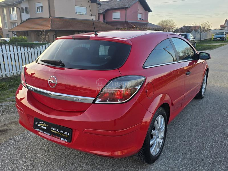 Opel Astra H 1.4 GTC