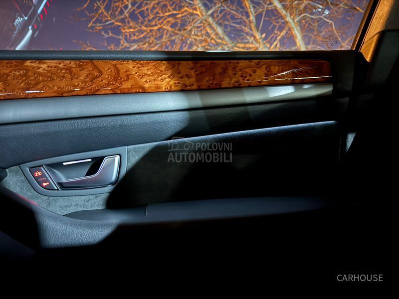 Audi A8 FSI CH 137000