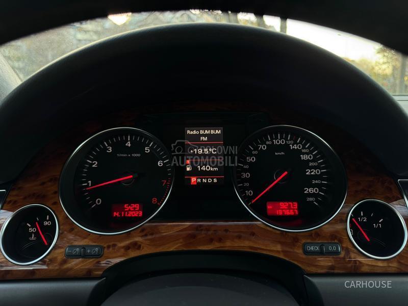 Audi A8 FSI CH 137000