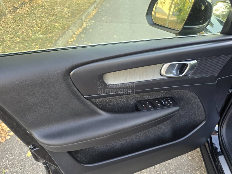 Volvo XC40 2.0 D3 INSCRIPTION