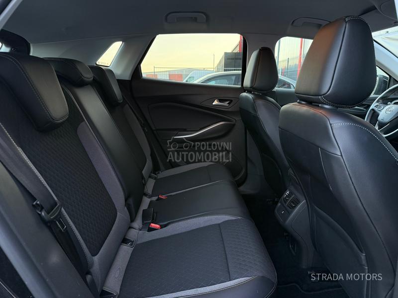 Opel Grandland X 1.5 GS NAVY OP IS