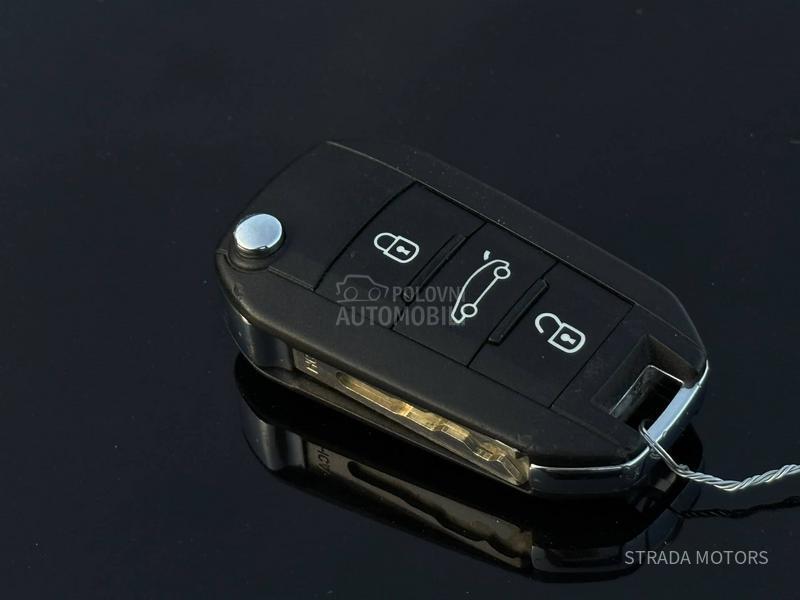 Opel Grandland X 1.5 GS NAVY OP IS