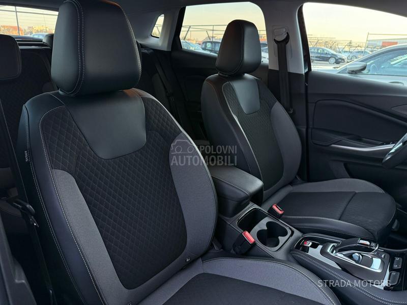 Opel Grandland X 1.5 GS NAVY OP IS
