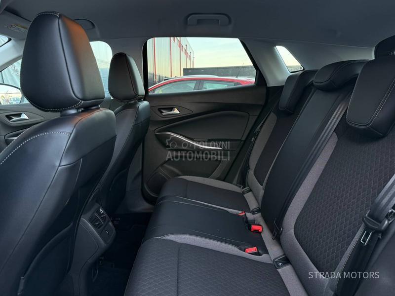 Opel Grandland X 1.5 GS NAVY OP IS