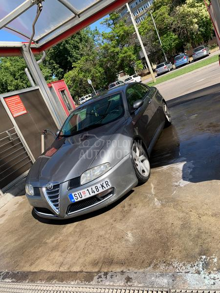 Alfa Romeo GT GT coupe