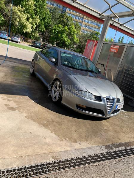 Alfa Romeo GT GT coupe