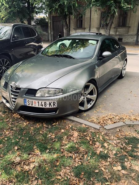 Alfa Romeo GT GT coupe