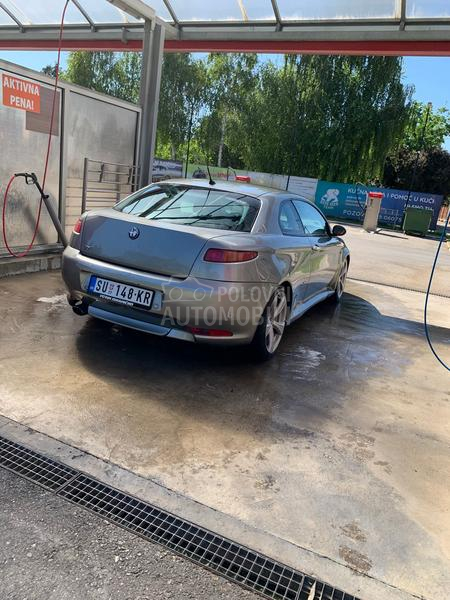 Alfa Romeo GT GT coupe