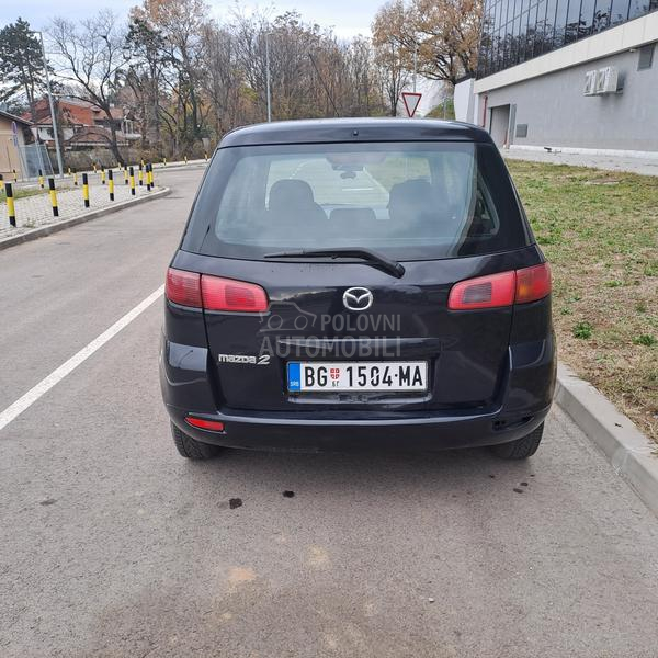 Mazda 2 