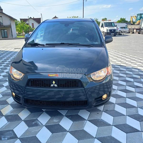 Mitsubishi Colt 