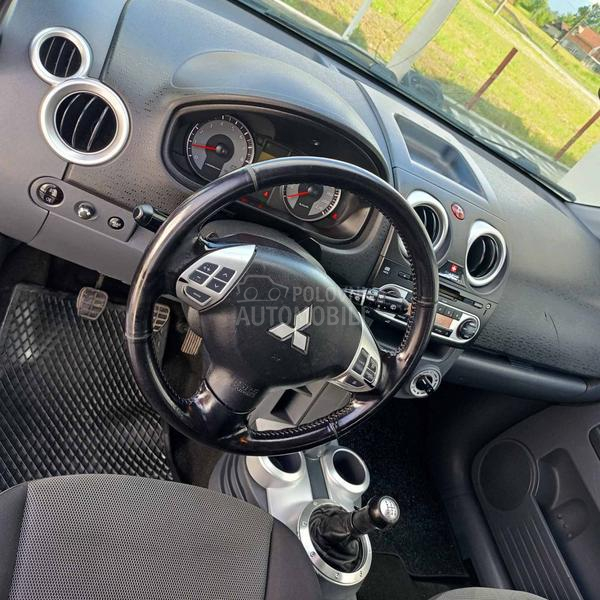 Mitsubishi Colt 