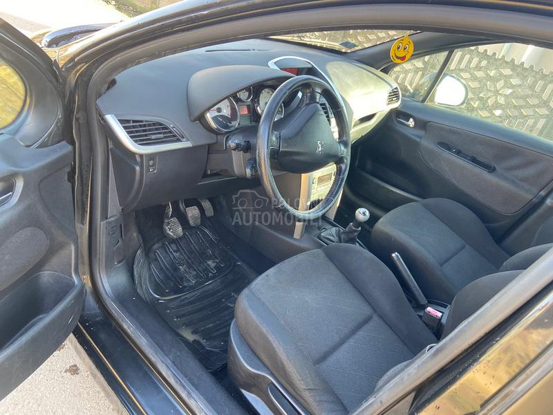 Peugeot 207 1.6hdi NOV OPREMA