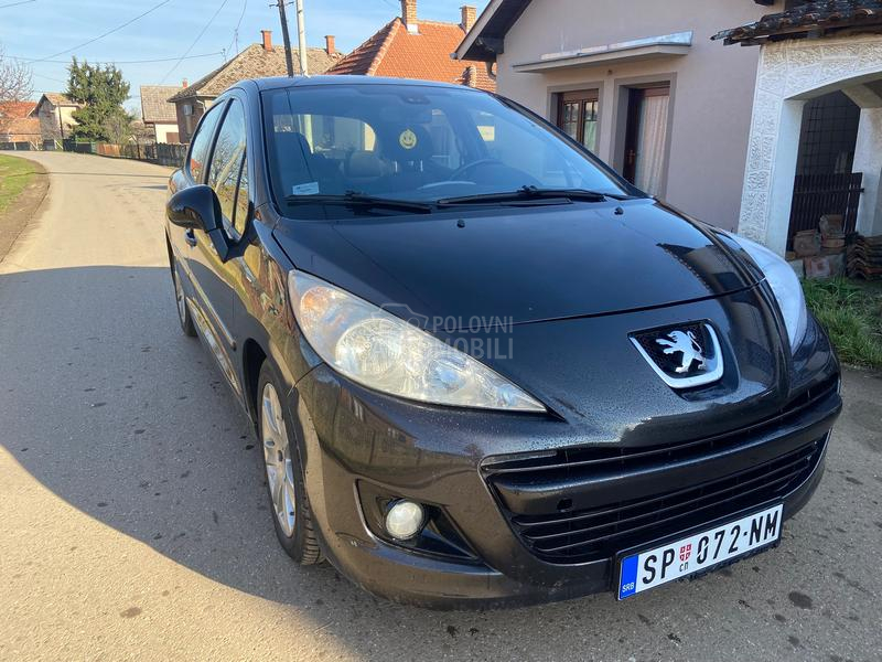 Peugeot 207 1.6hdi NOV OPREMA