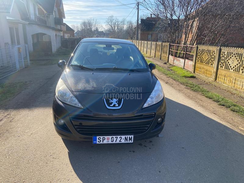 Peugeot 207 1.6hdi NOV OPREMA