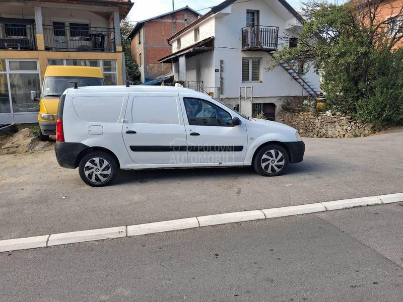 Dacia Logan 