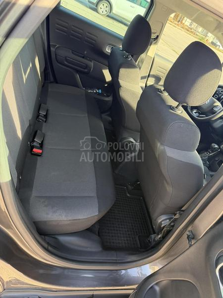 Citroen C-Aircross SHINE 1.2I 110