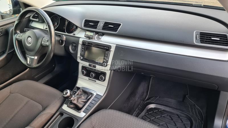 Volkswagen Passat B7 1.6TDI  BLUEMOTION