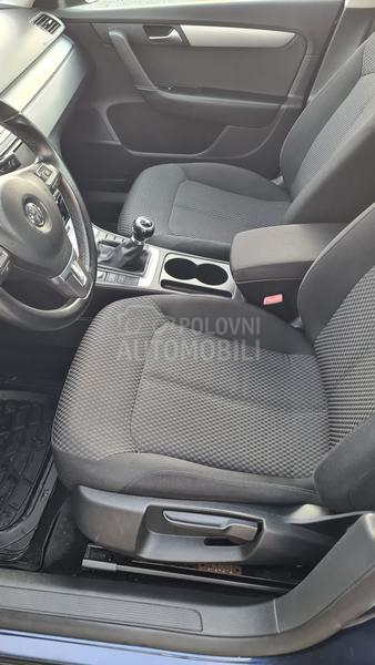 Volkswagen Passat B7 1.6TDI  BLUEMOTION