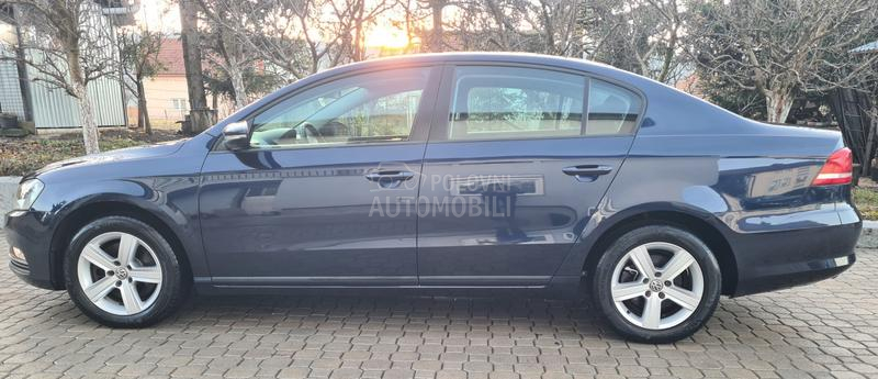 Volkswagen Passat B7 1.6TDI  BLUEMOTION