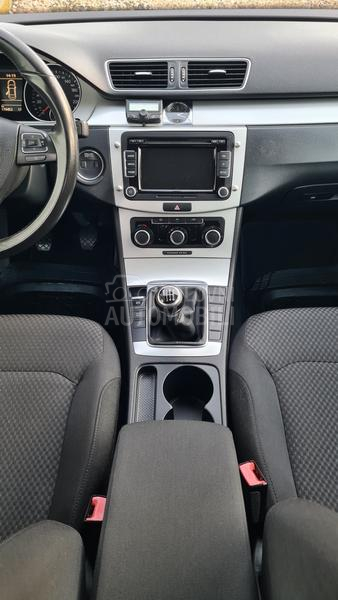Volkswagen Passat B7 1.6TDI  BLUEMOTION