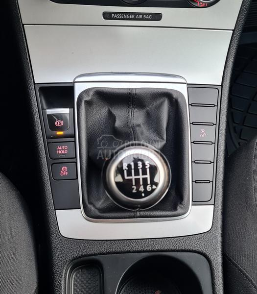 Volkswagen Passat B7 1.6TDI  BLUEMOTION