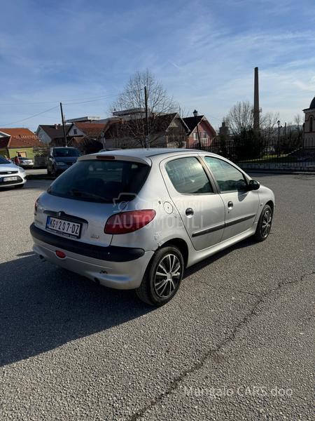 Peugeot 206 