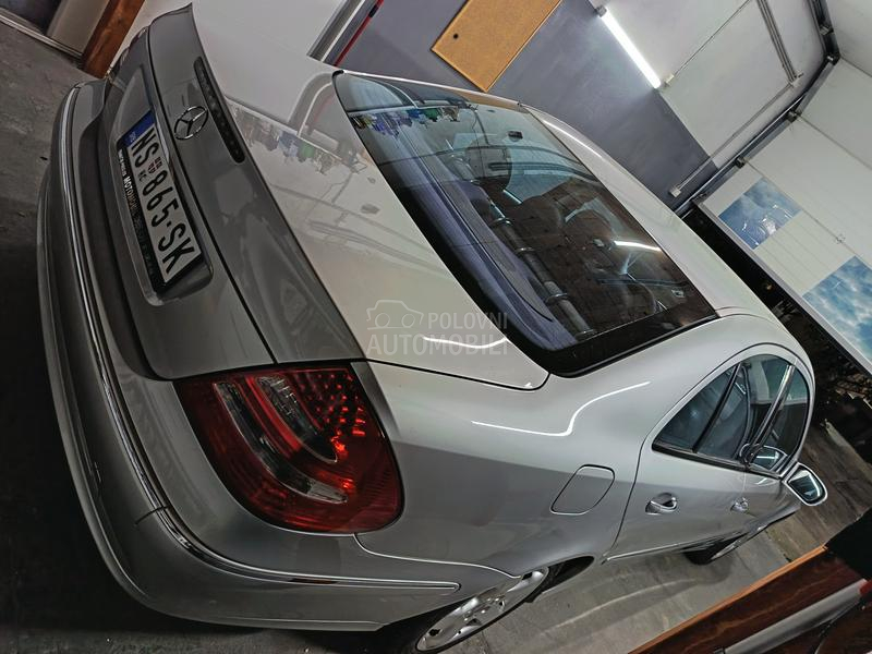 Mercedes Benz E 200 2.2 CDI