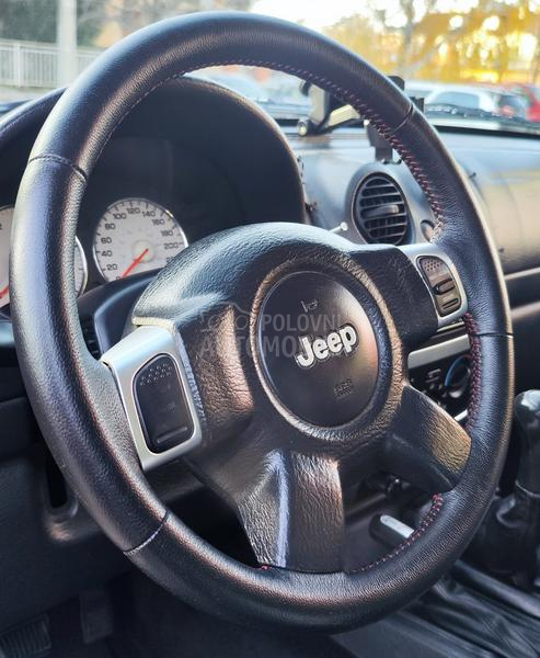 Jeep Cherokee 2.5 CRD