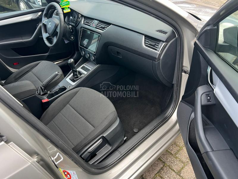 Škoda Octavia 1.2b fabrika