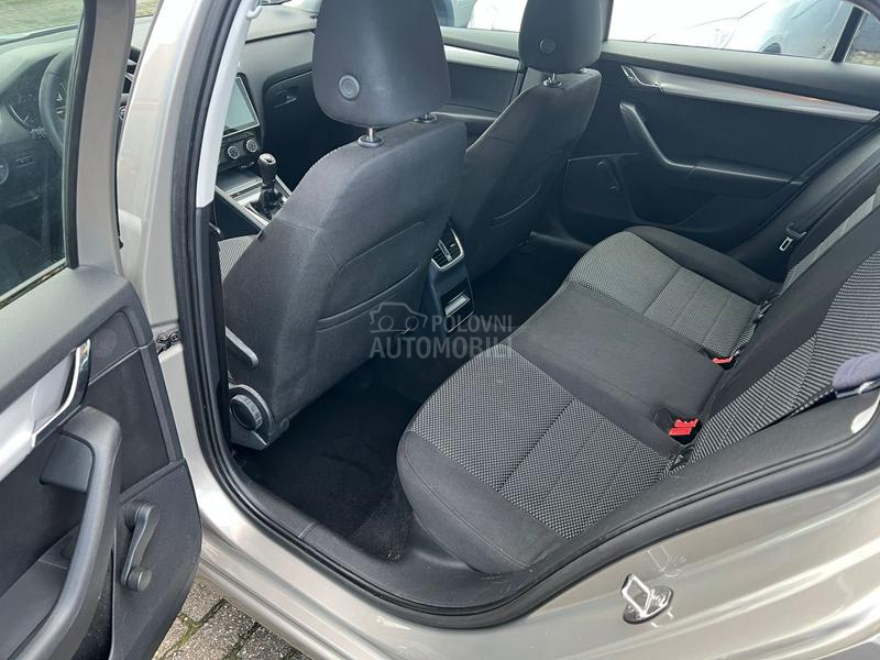 Škoda Octavia 1.2b fabrika