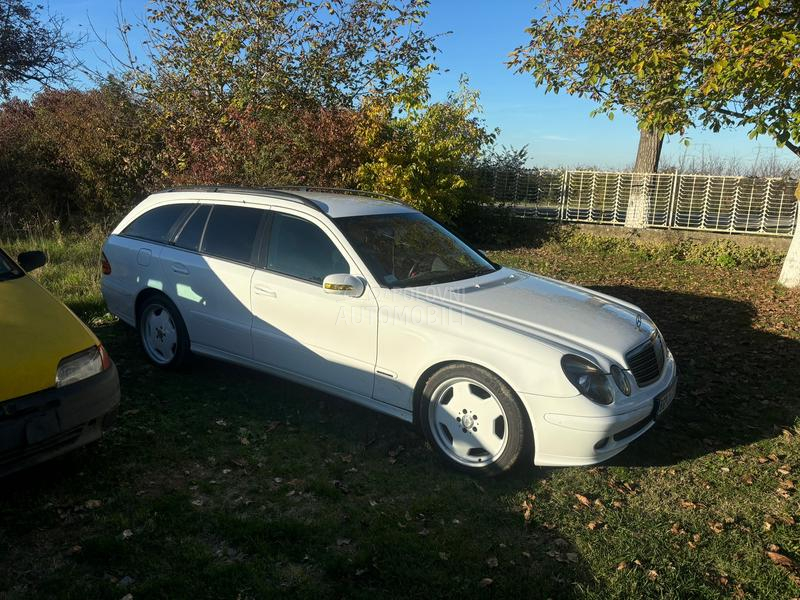 Mercedes Benz E 220 