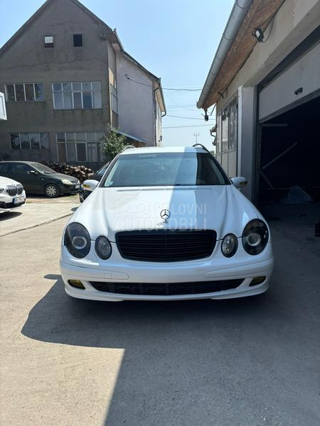 Mercedes Benz E 220 