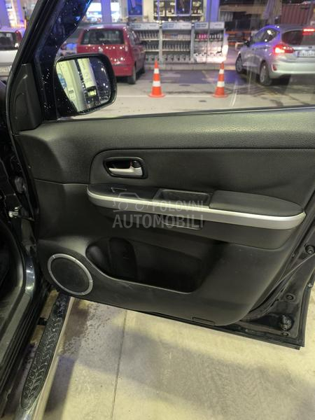 Suzuki Grand Vitara VIDI TEKST