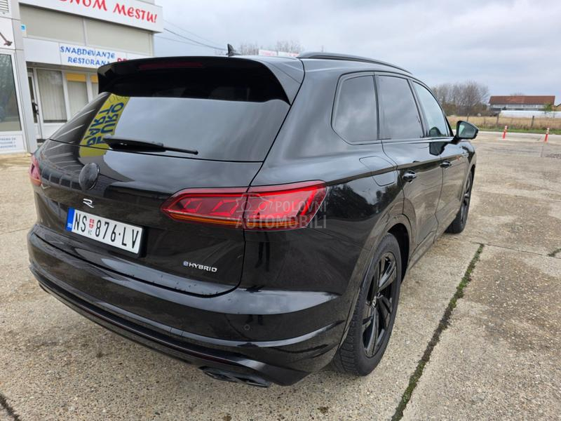 Volkswagen Touareg R BLACK NOVO