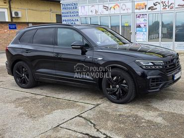 Volkswagen Touareg R BLACK NOVO