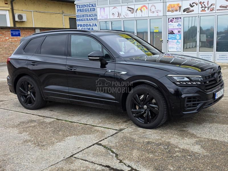 Volkswagen Touareg R BLACK NOVO