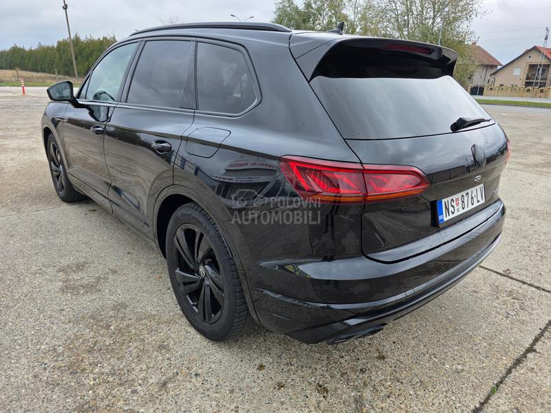Volkswagen Touareg R BLACK NOVO